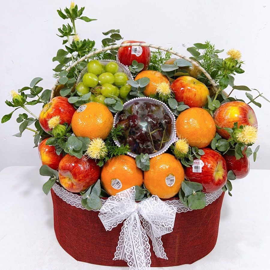 Giỏ trái cây kèm hoa tươi M01